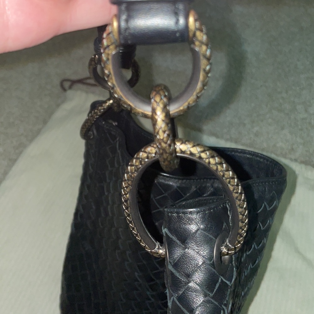Bottega Veneta Small Loop Hobo - Picture 3 of 9